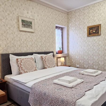 Laroka House Arty And Cosy Studio Universitate Center 부쿠레슈티 외부 사진